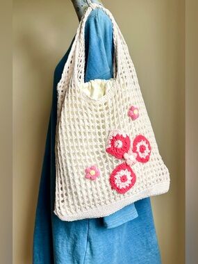 Crochet Tote Bag - Cream and Red